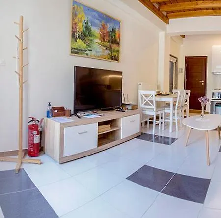 Aigaiou House 2 شقة *